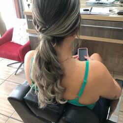 Lele Cabeleireira